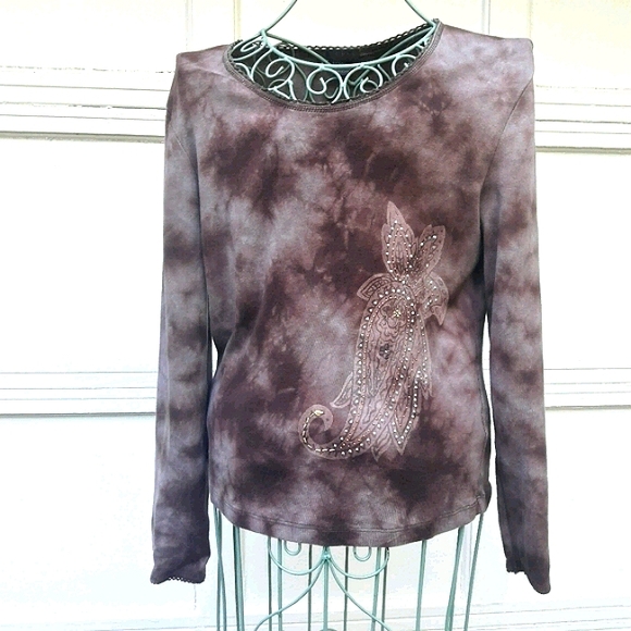 Long Sleeve Tee Shirt Y2K Fun Fun Swirl Dyed Graphic Tee Crystal Imprint Design - Picture 16 of 16